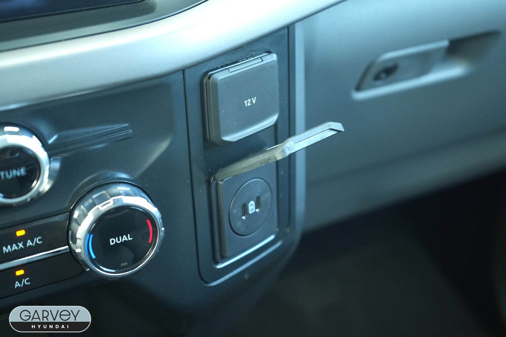 2025 Ford F-150 XLT - Photo 12