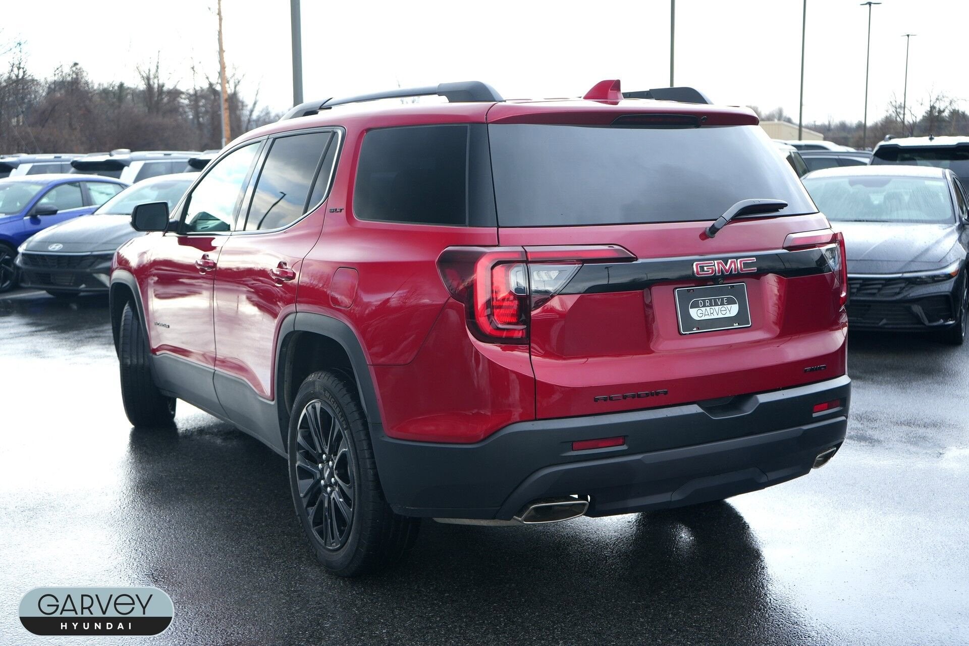 2023 GMC Acadia SLT