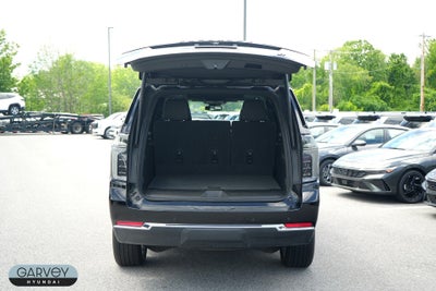 2025 Chevrolet Suburban LT