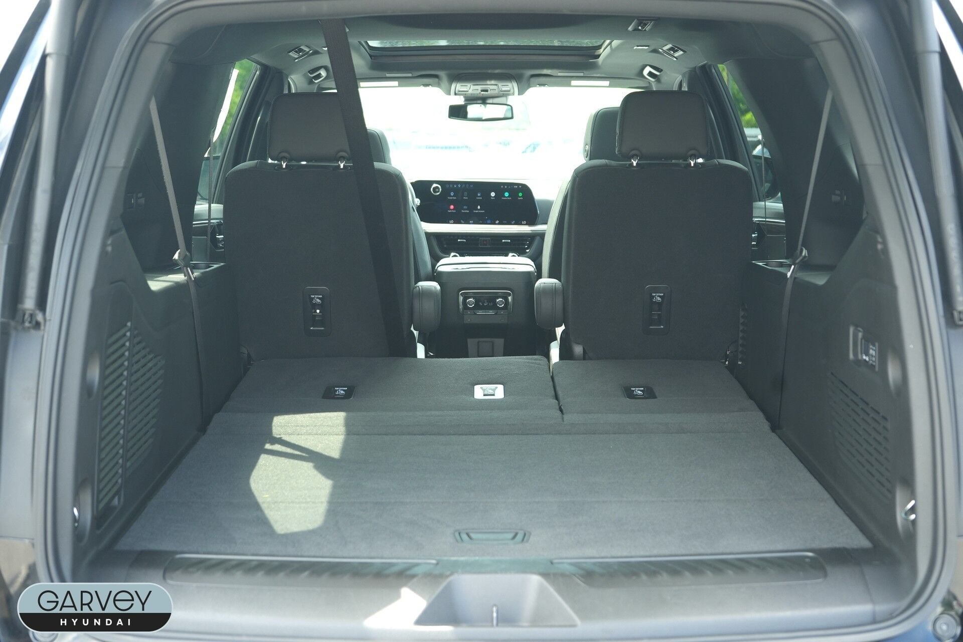 2025 Chevrolet Suburban LT