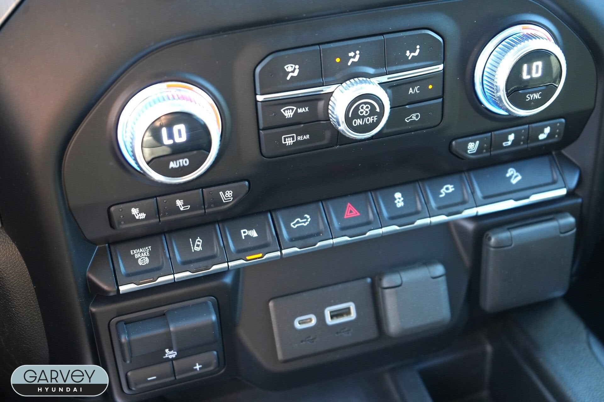 2023 GMC Sierra 3500HD Denali