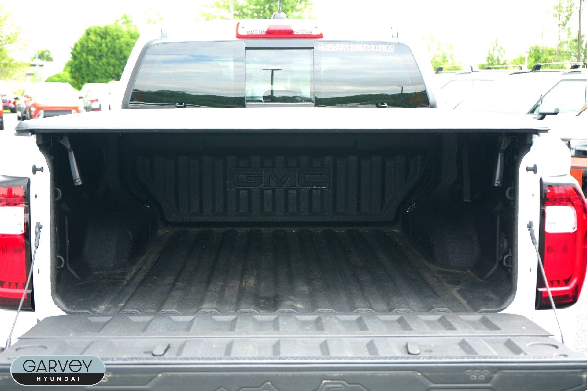 2023 GMC Canyon 4WD AT4