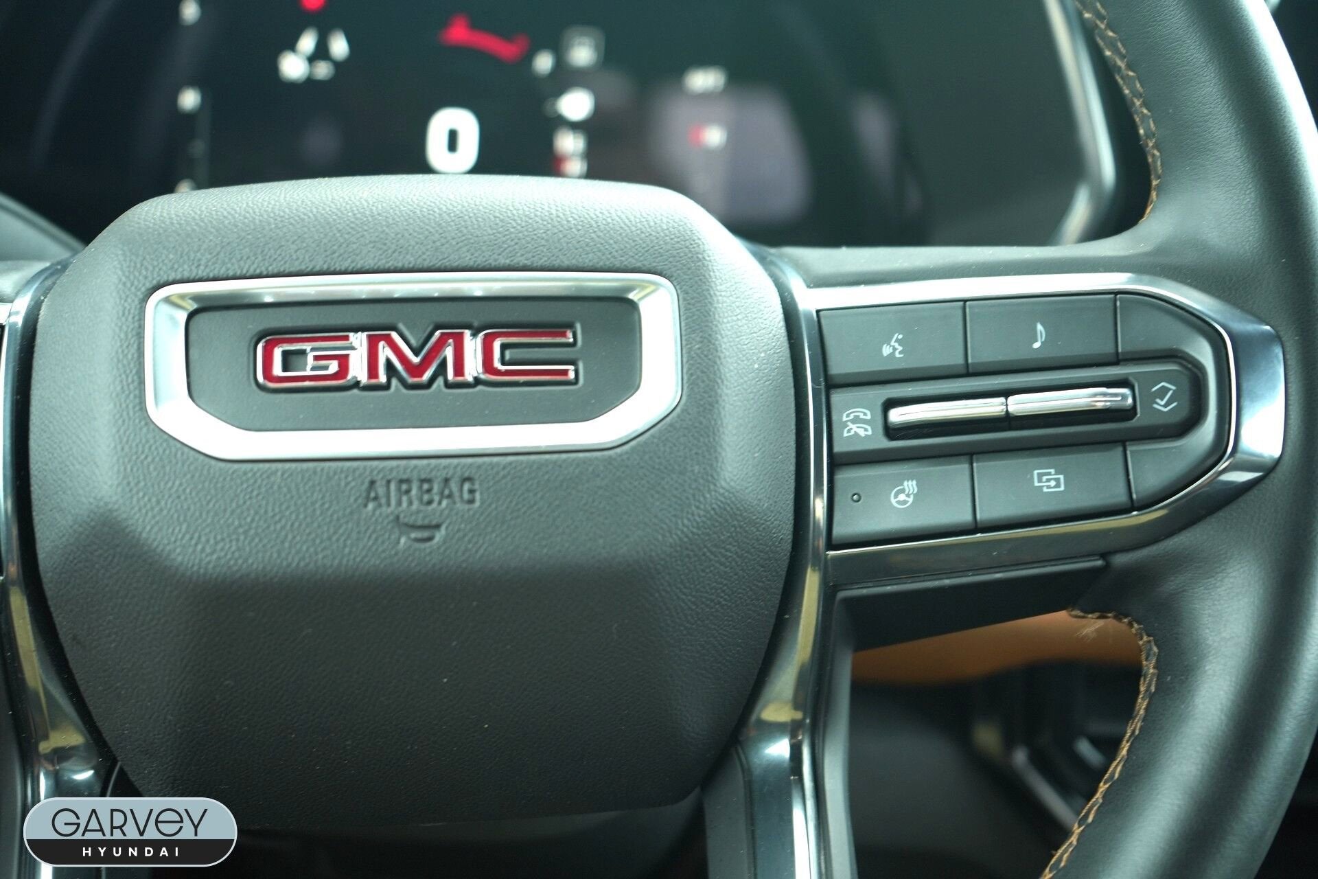 2023 GMC Canyon 4WD AT4