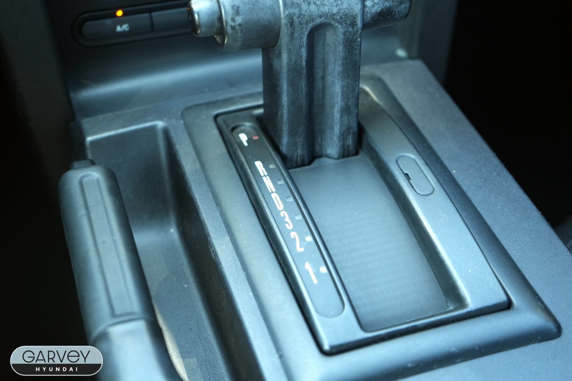 2005 Ford Mustang Deluxe