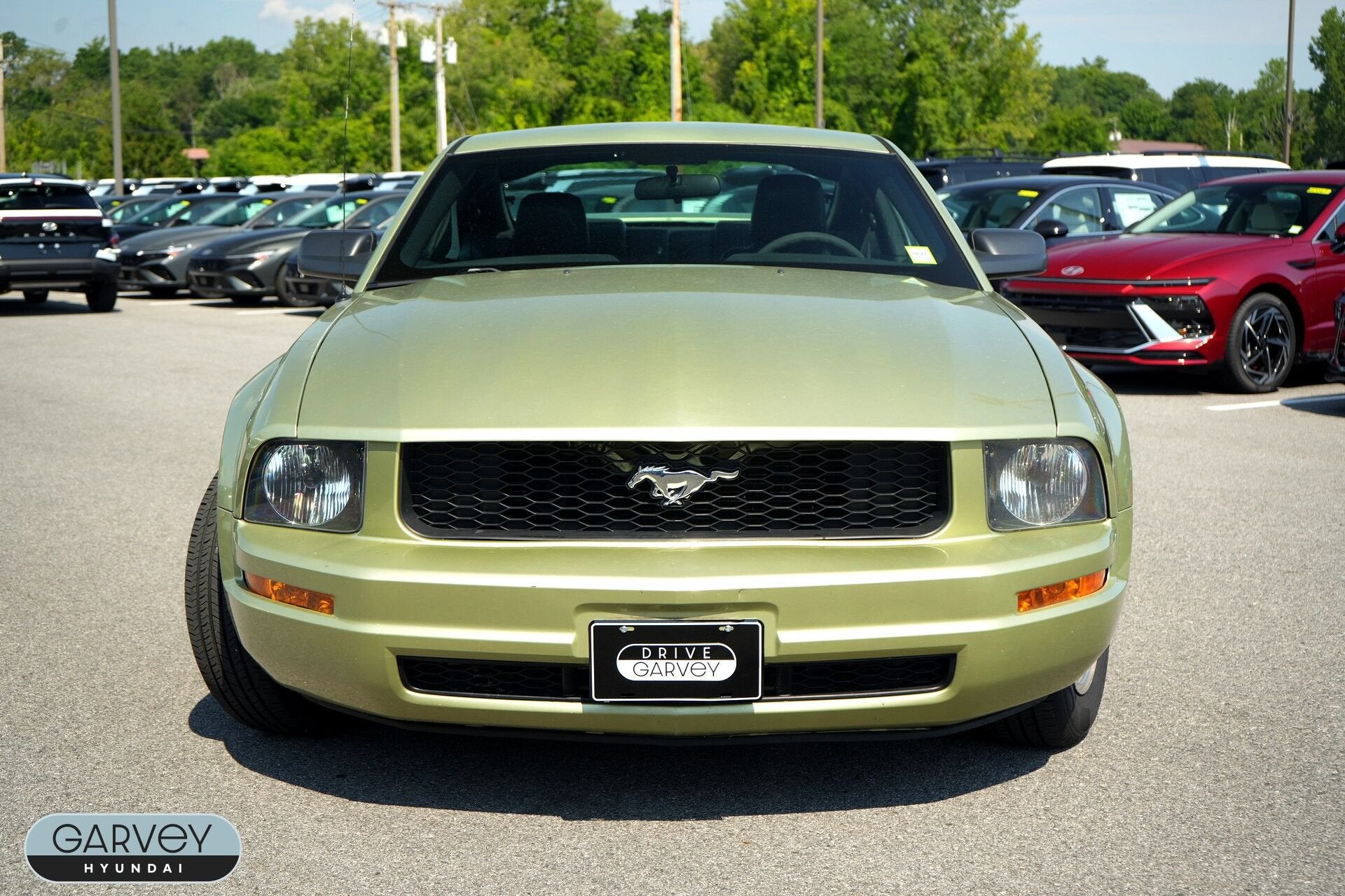 2005 Ford Mustang Deluxe