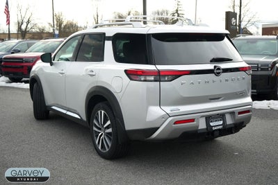 2022 Nissan Pathfinder Platinum