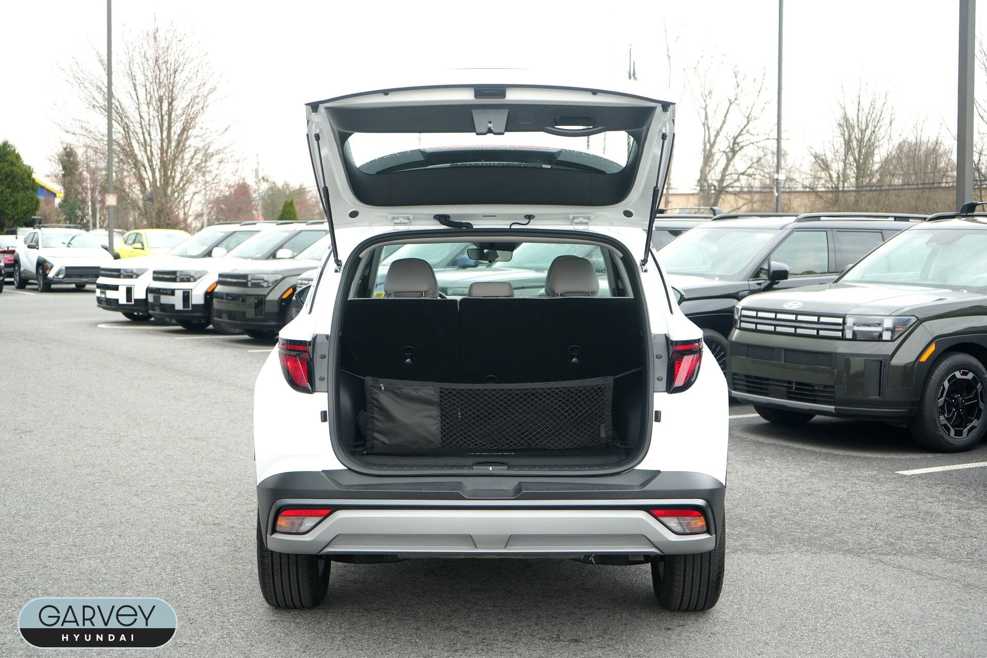 2025 Hyundai TUCSON SE