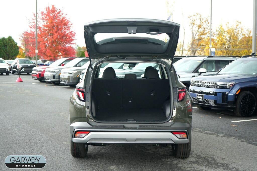 2026 Hyundai TUCSON SE