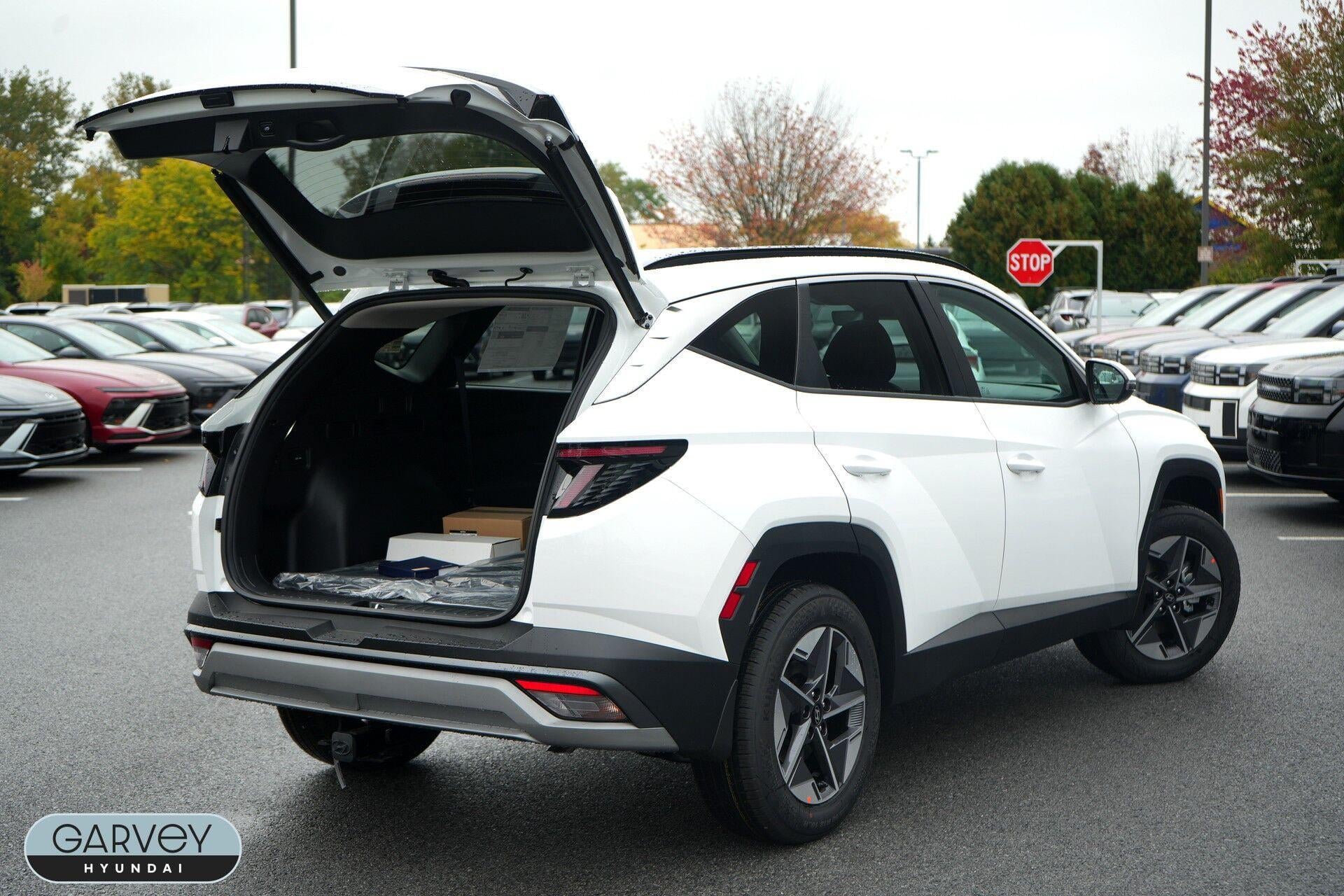 2026 Hyundai TUCSON SEL Premium