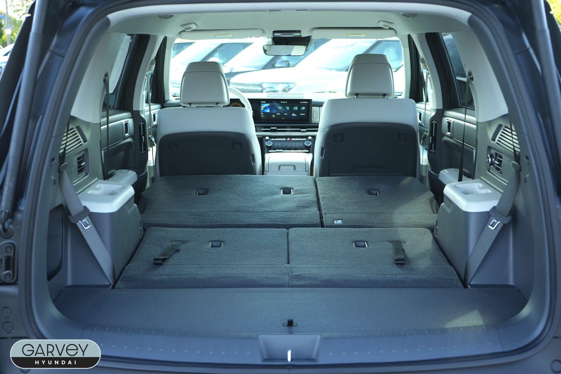 2027 Hyundai SANTA FE HYBRID SEL