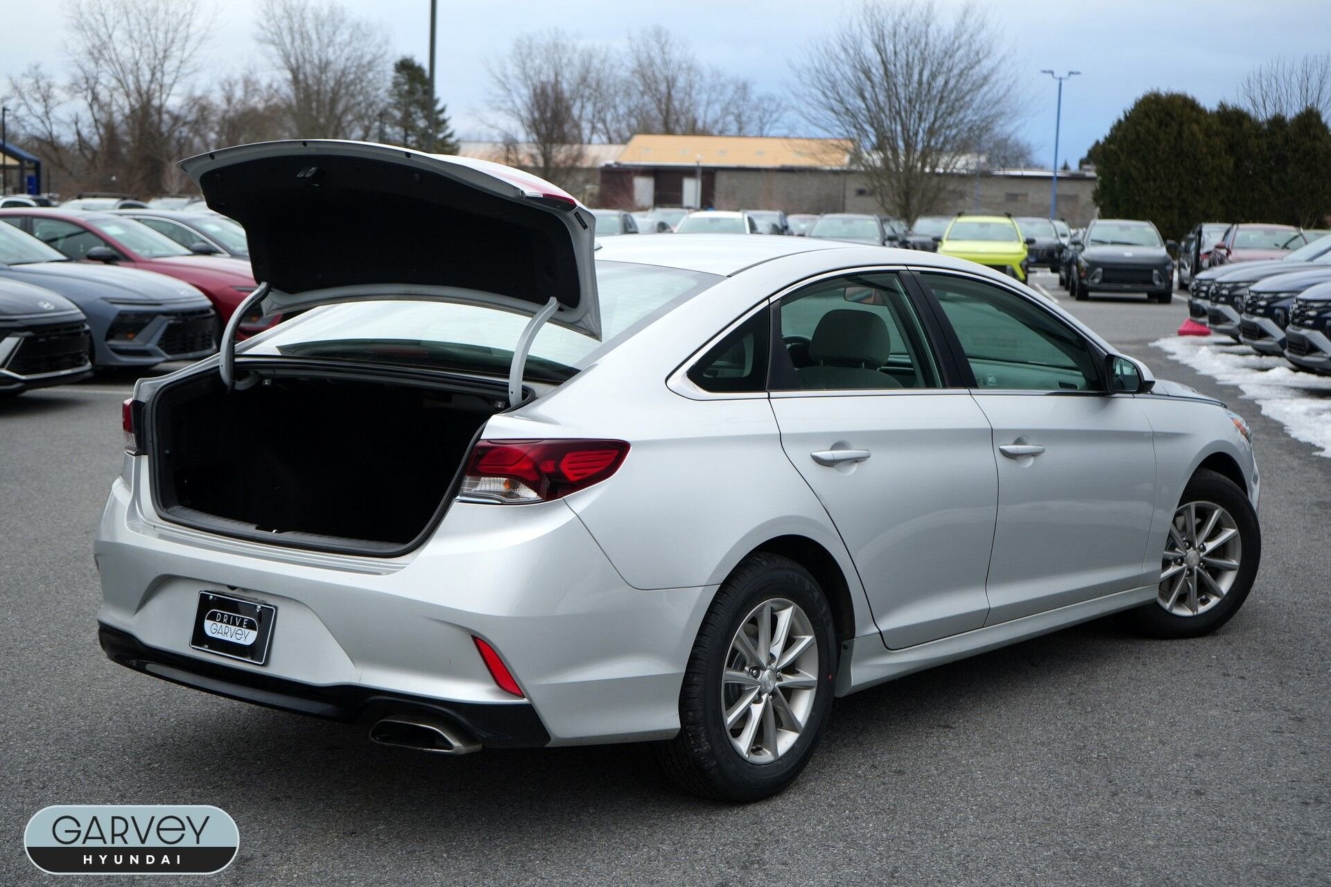 2018 Hyundai SONATA SE