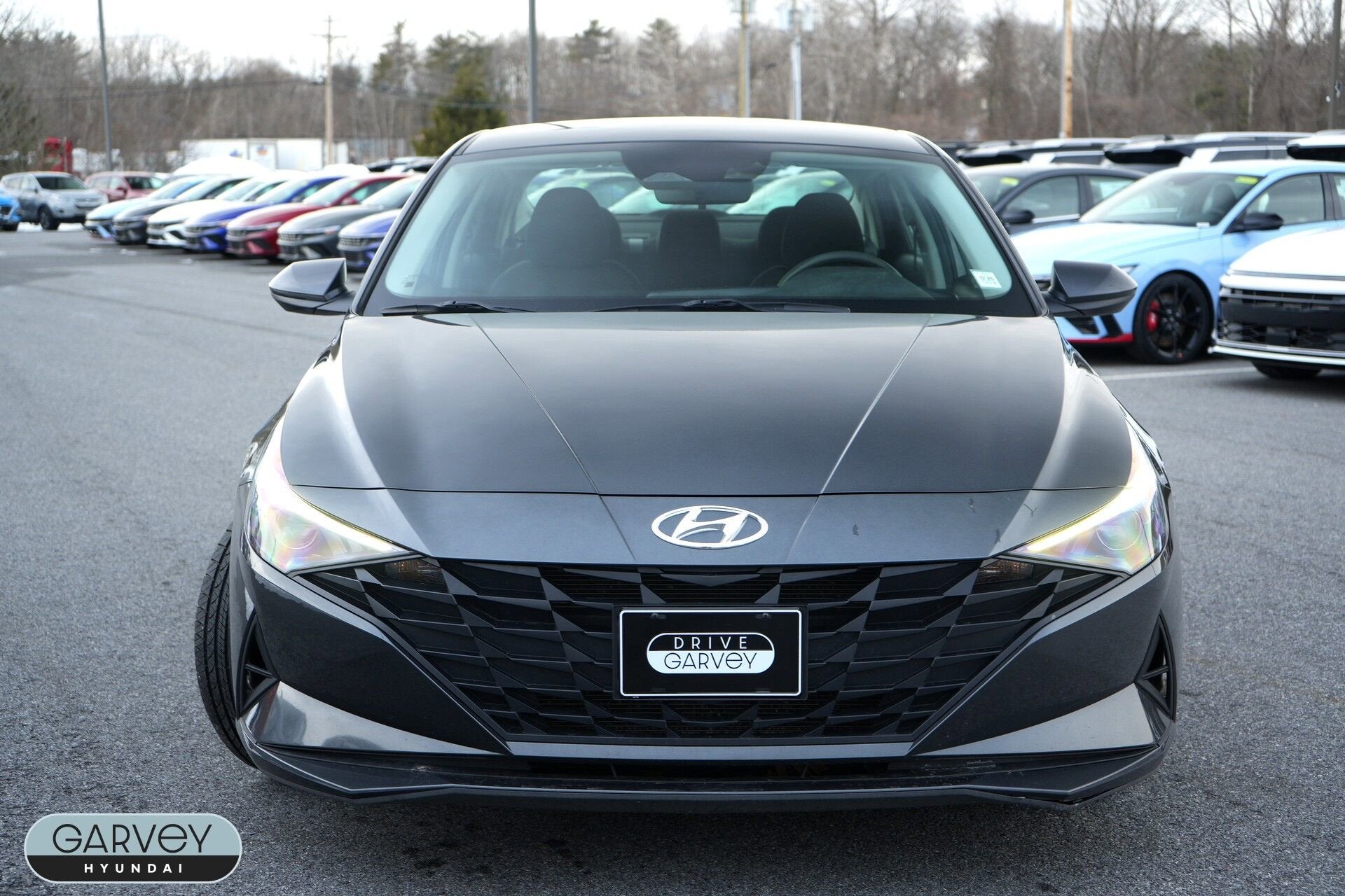 2022 Hyundai ELANTRA SE