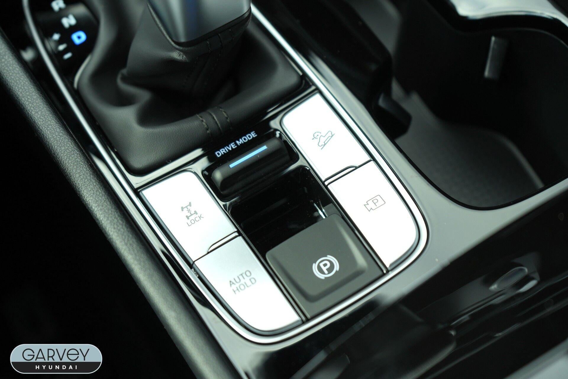 2027 Hyundai SANTA CRUZ SEL Activity