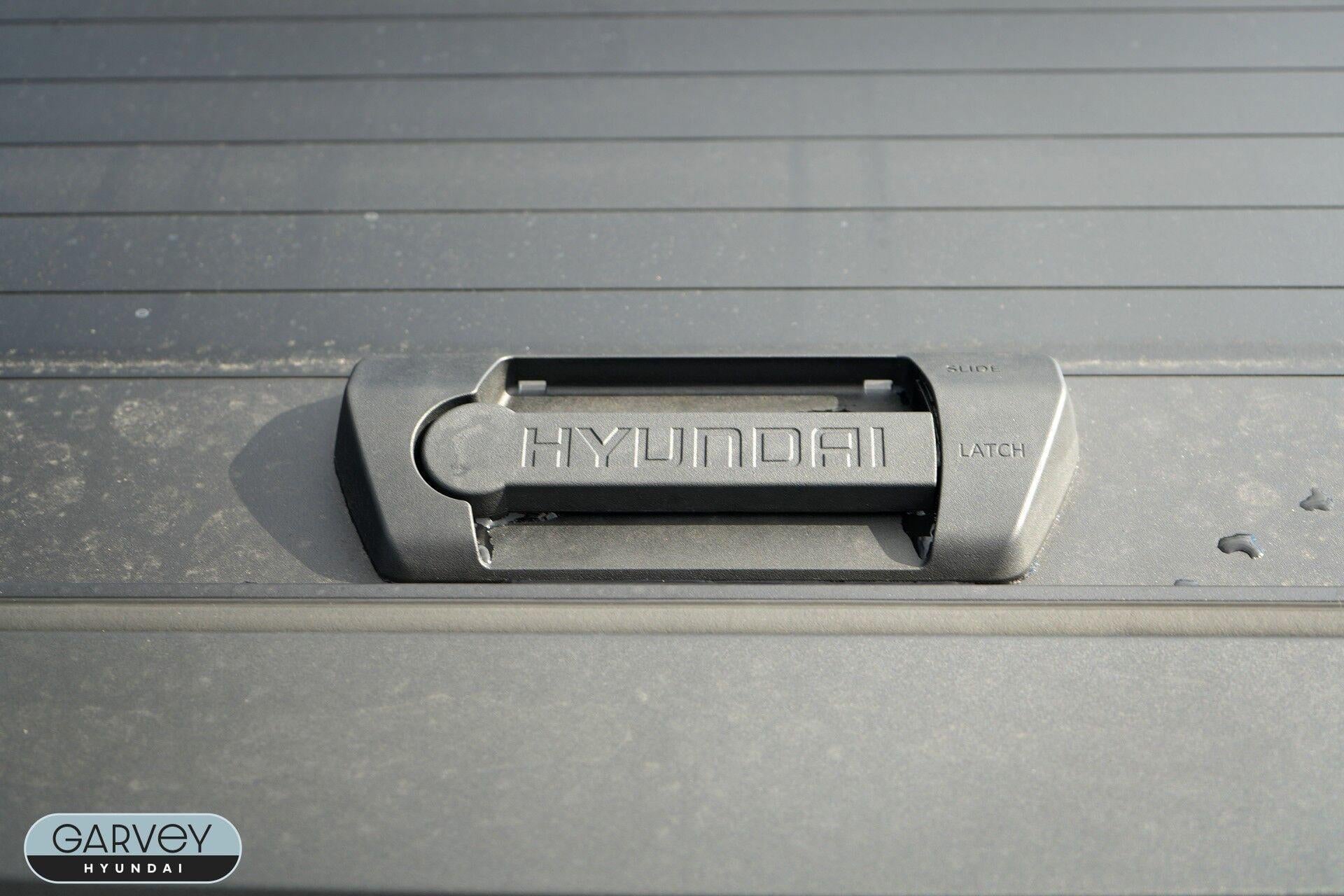 2027 Hyundai SANTA CRUZ SEL Activity