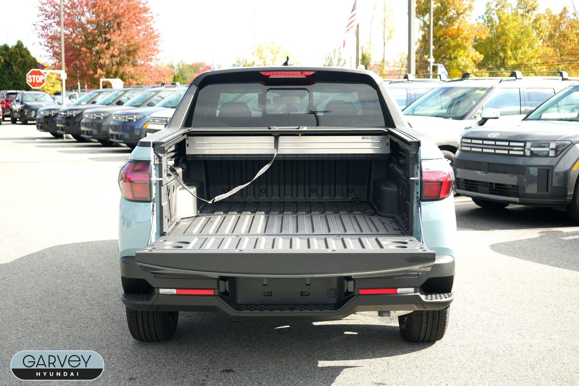 2027 Hyundai SANTA CRUZ SEL Activity