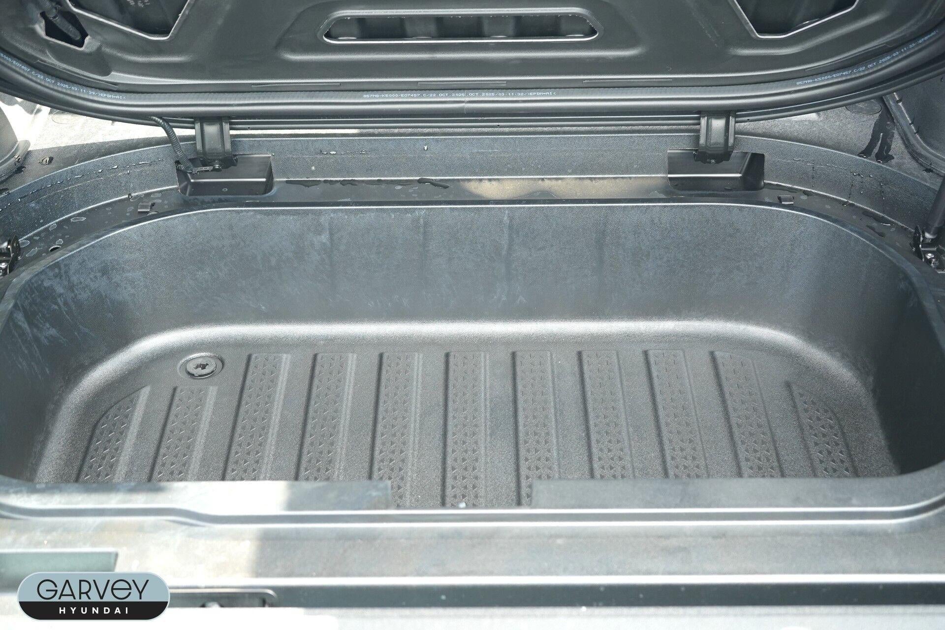 2027 Hyundai SANTA CRUZ SEL Activity