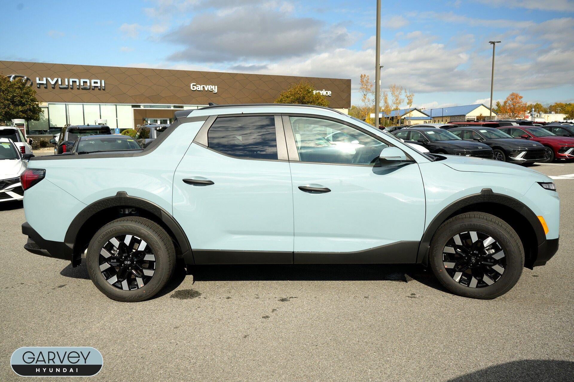 2027 Hyundai SANTA CRUZ SEL Activity