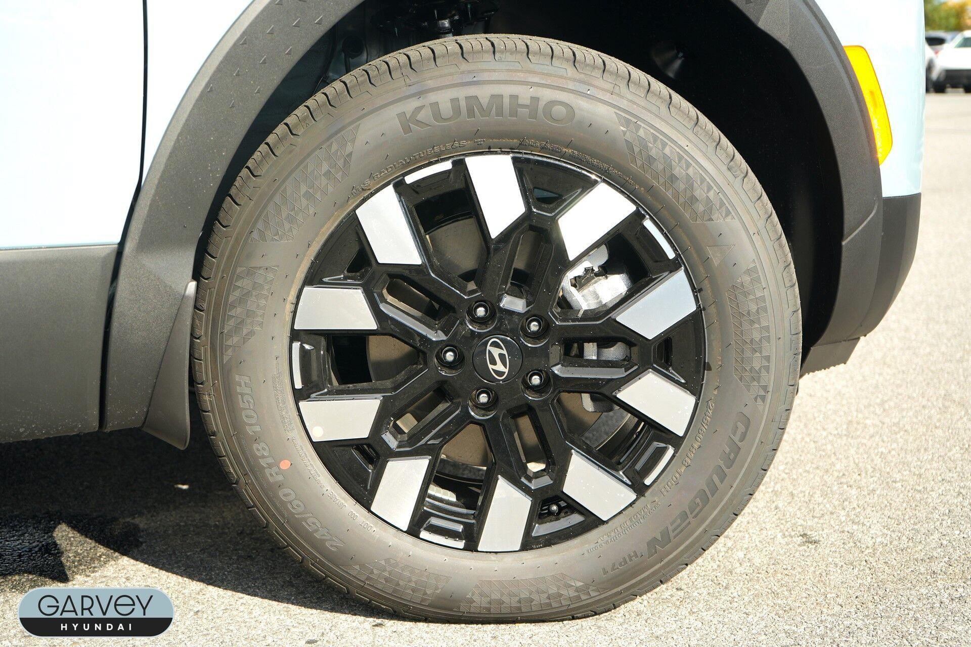 2027 Hyundai SANTA CRUZ SEL Activity