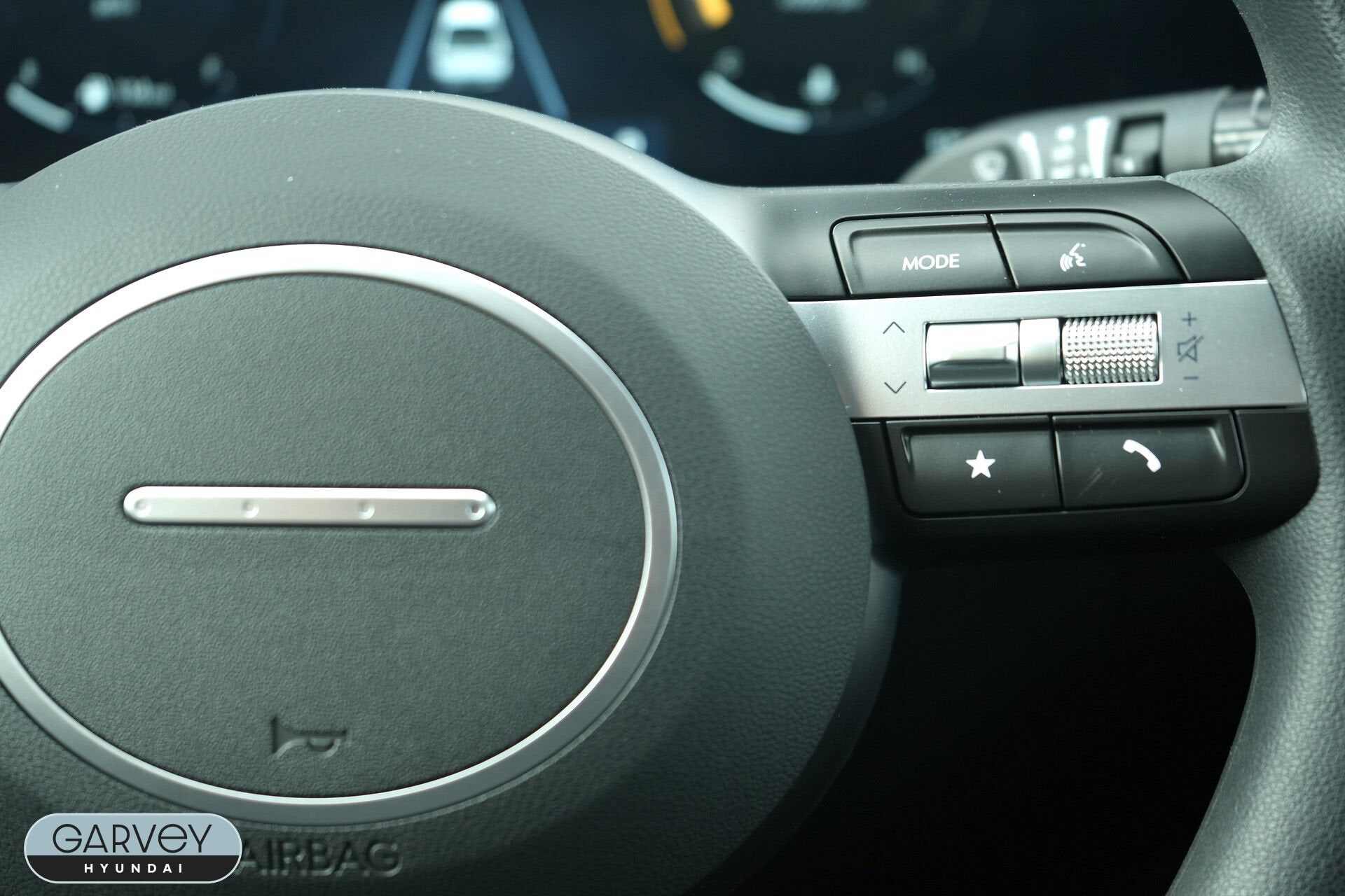 2025 Hyundai SANTA CRUZ SEL Activity