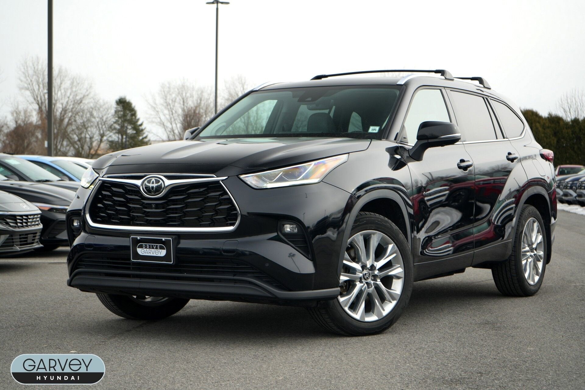 2023 Toyota Highlander Base