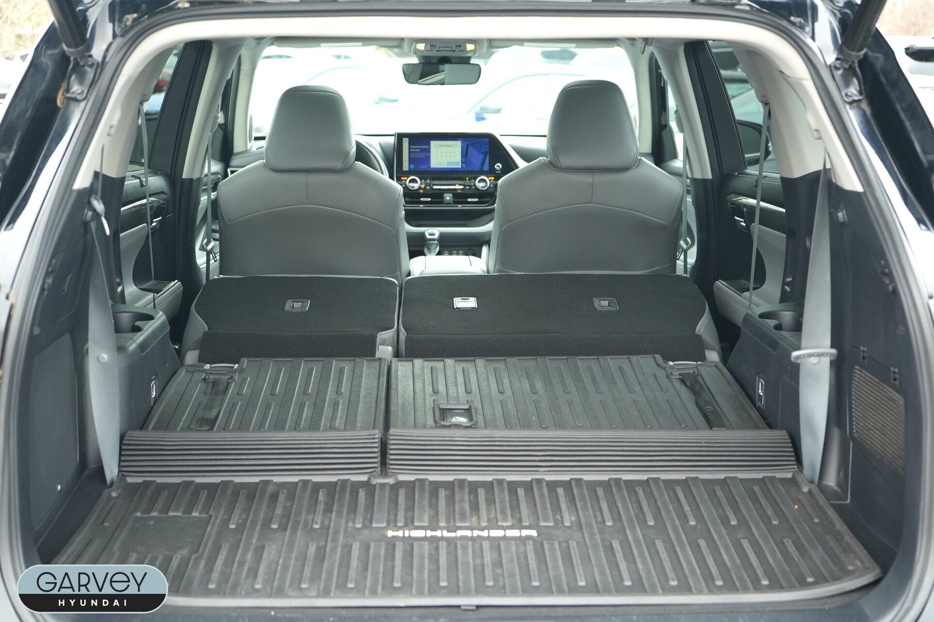 2023 Toyota Highlander Base