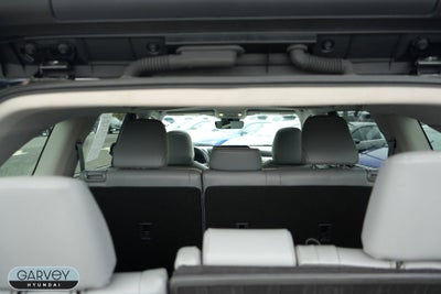 2023 Toyota Highlander Base