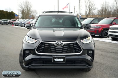 2023 Toyota Highlander Base