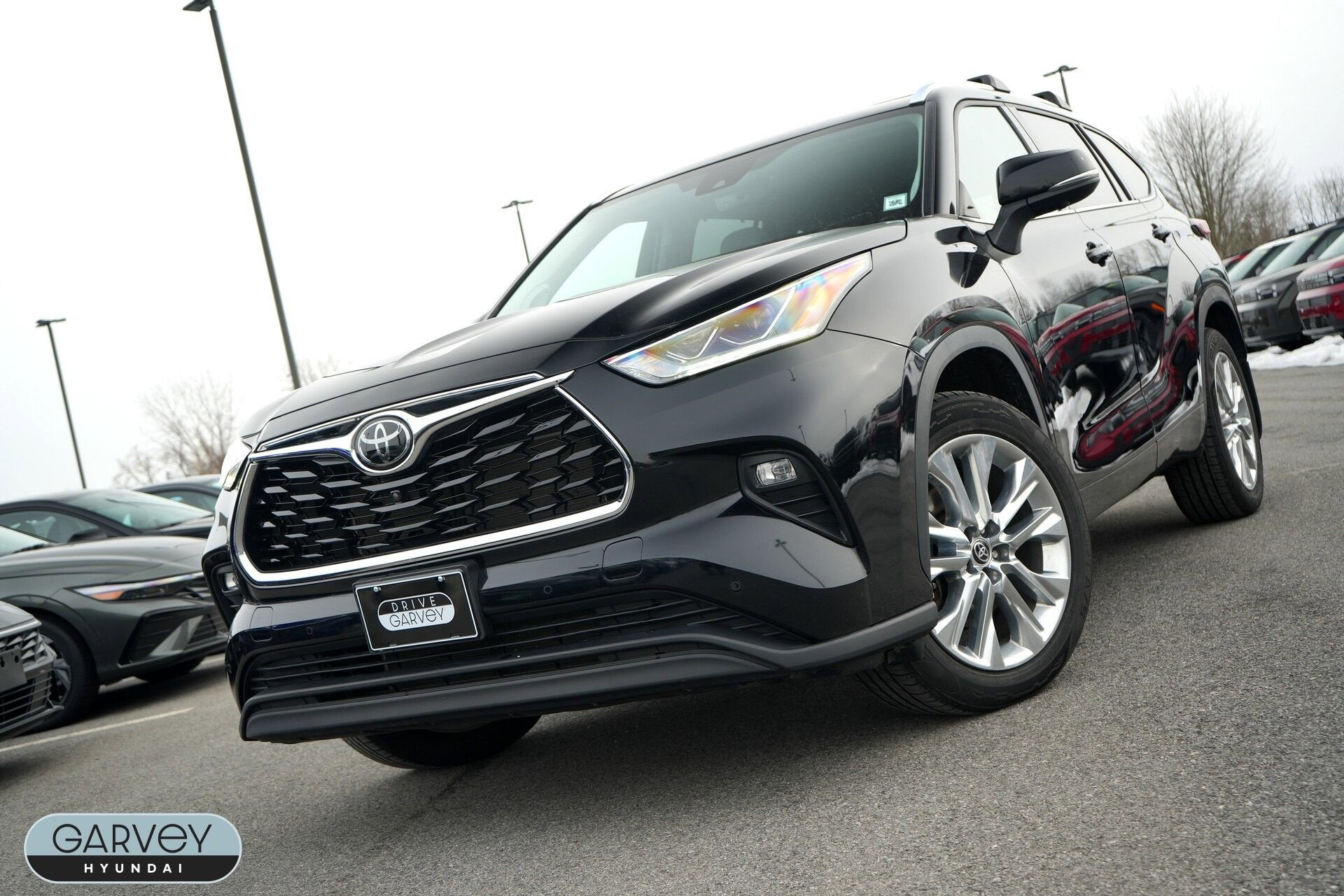 2023 Toyota Highlander Base