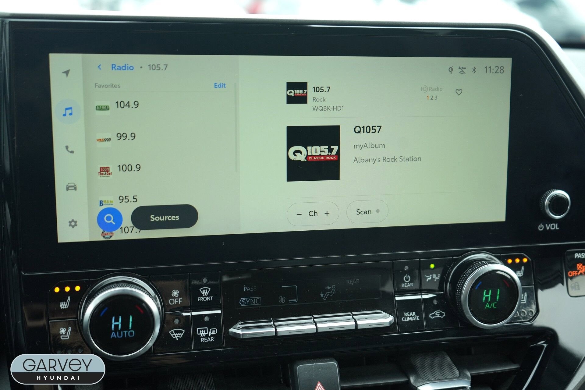 2023 Toyota Highlander Base