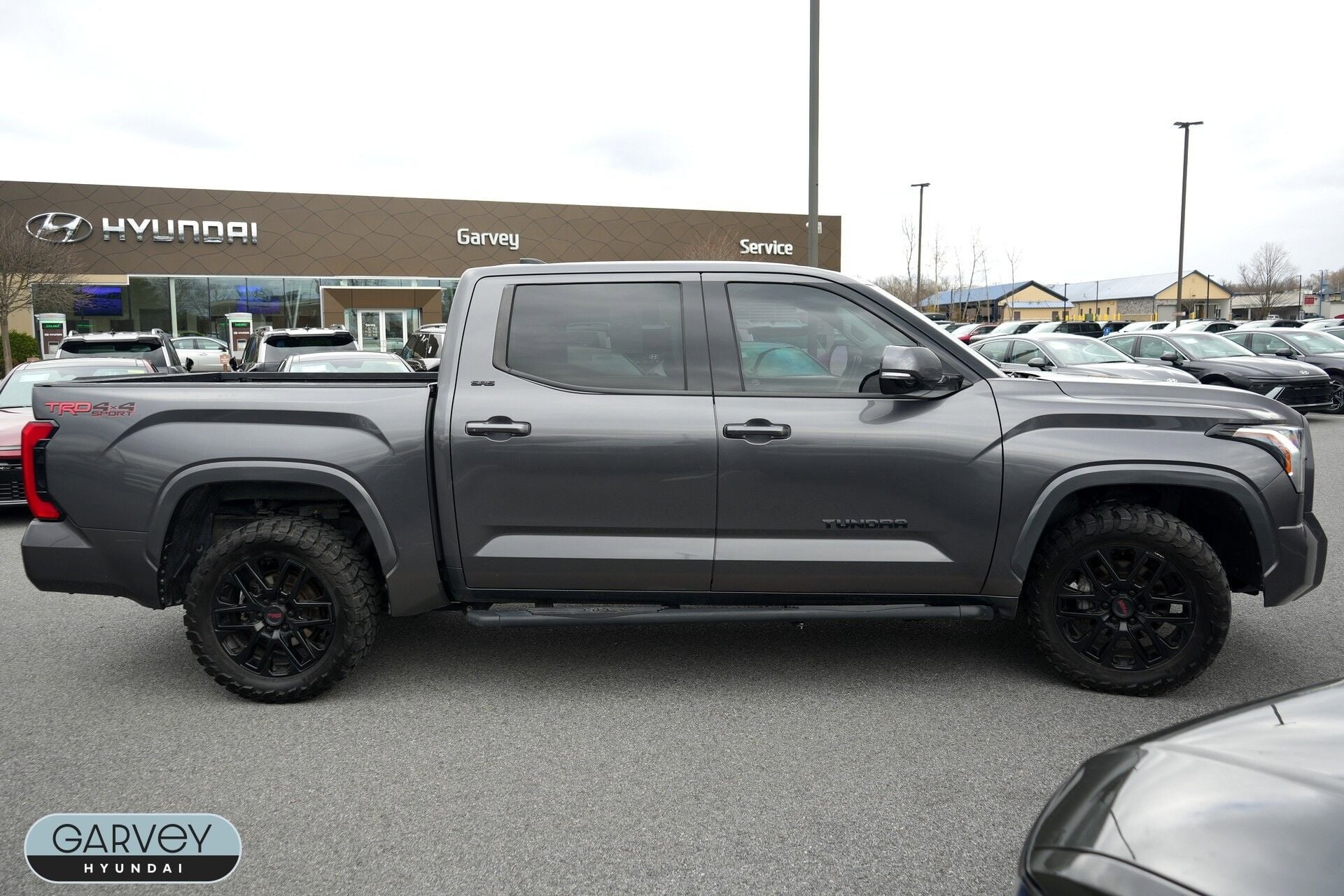 2023 Toyota Tundra 4WD SR5