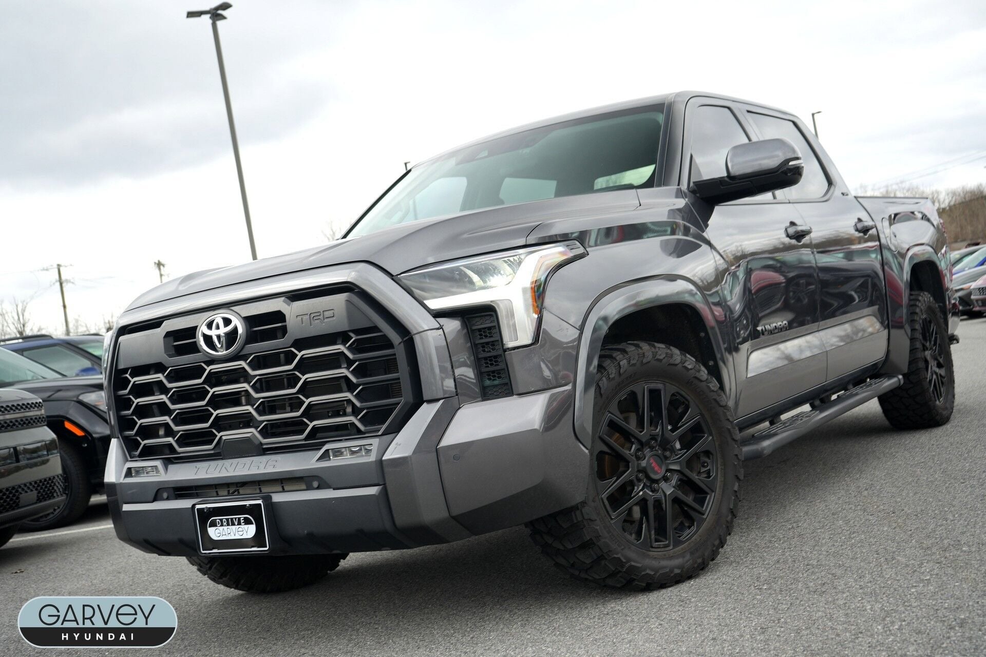 2023 Toyota Tundra 4WD SR5