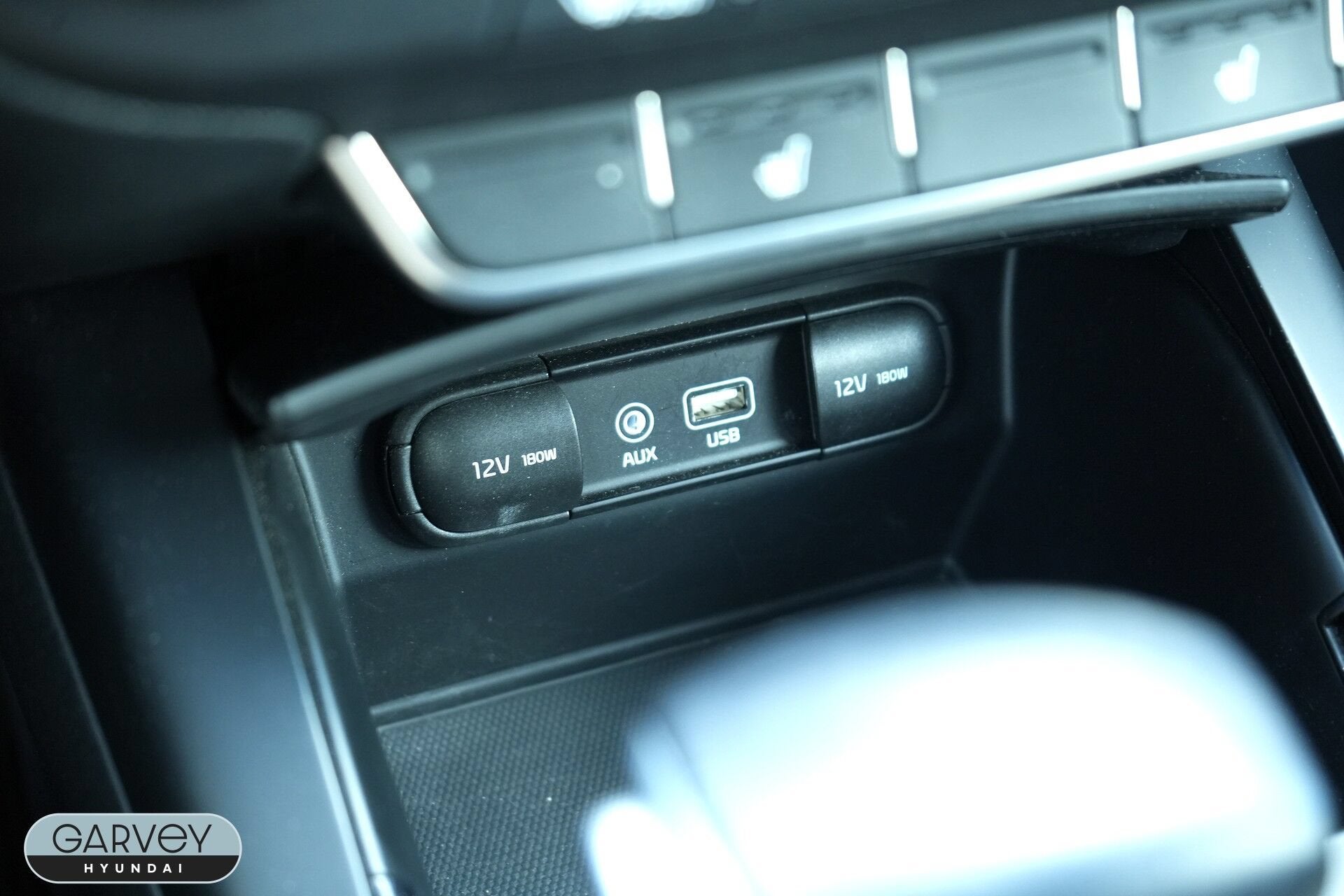 2020 Kia Sorento S - Photo 11