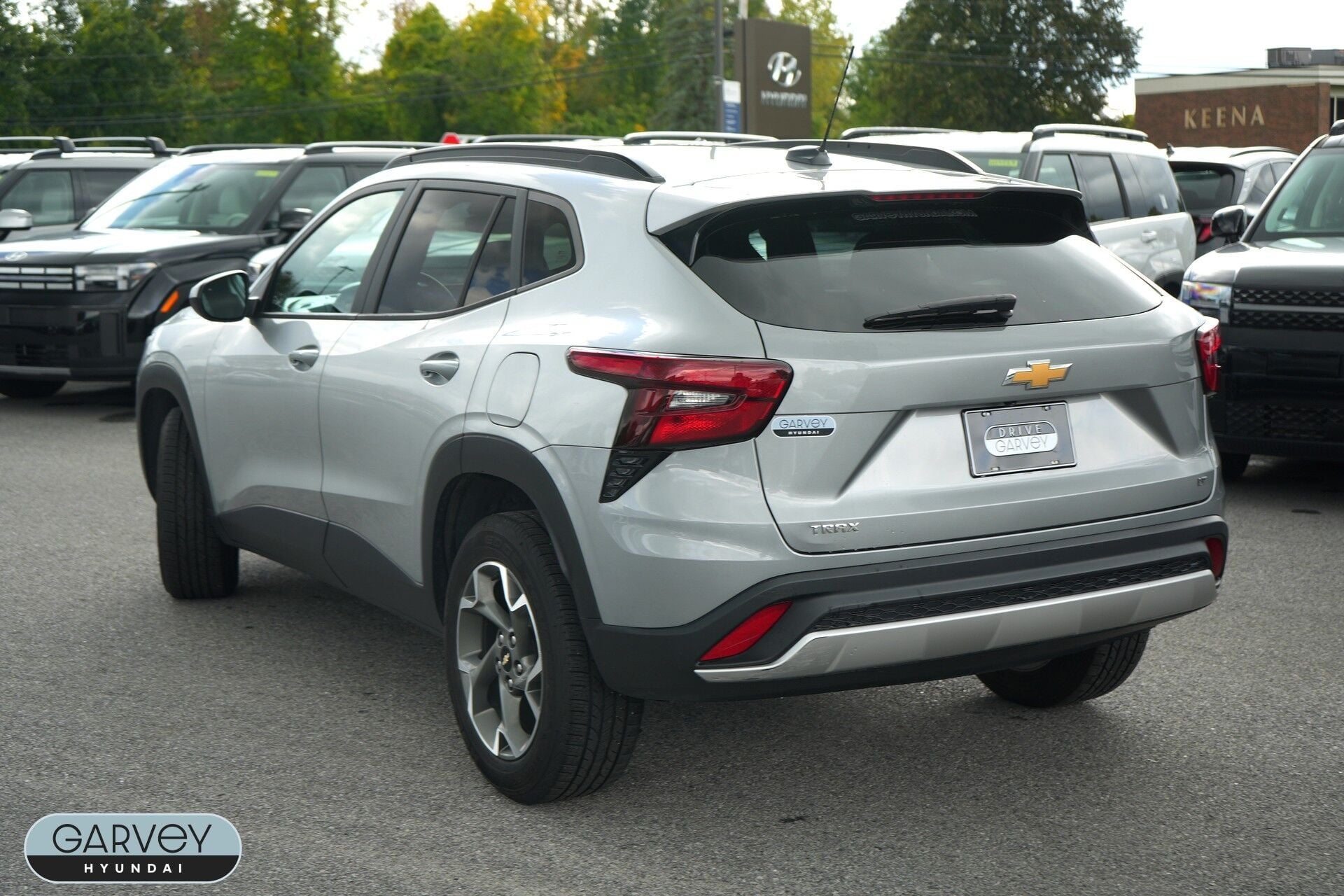 2024 Chevrolet Trax LT - Photo 17