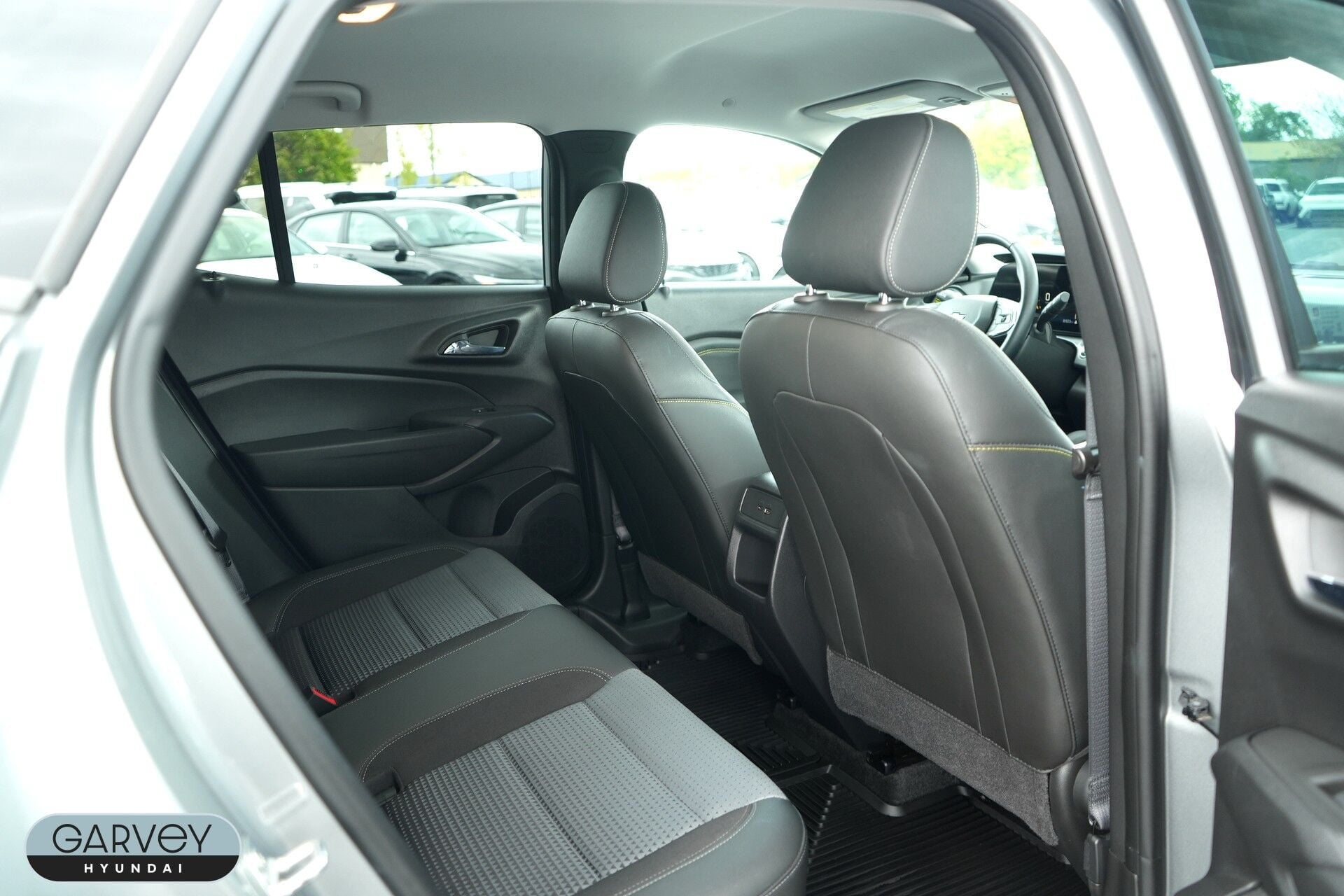 2024 Chevrolet Trax LT - Photo 25