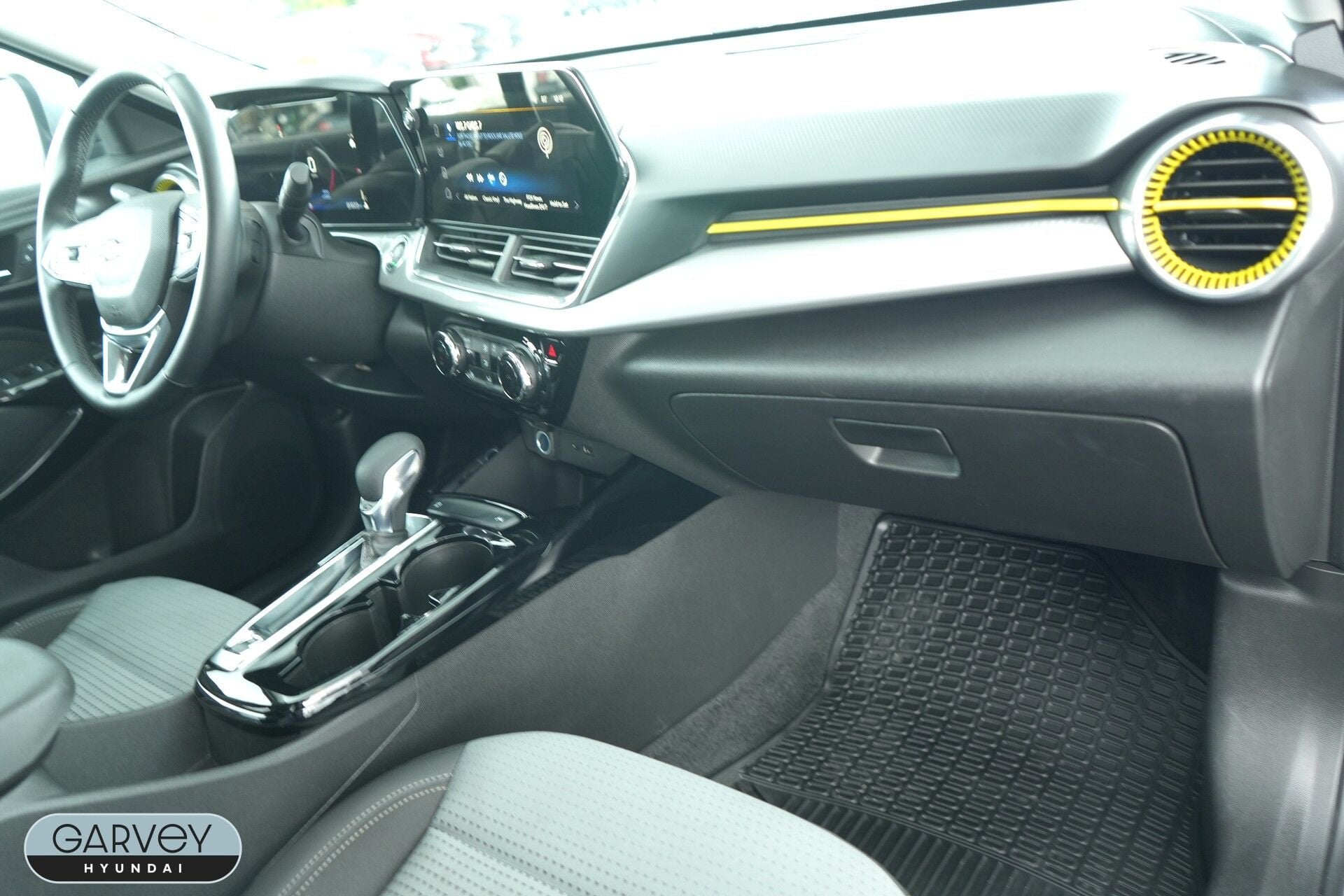 2024 Chevrolet Trax LT - Photo 26