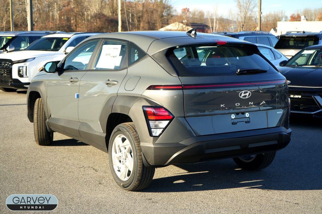 2026 Hyundai KONA SE