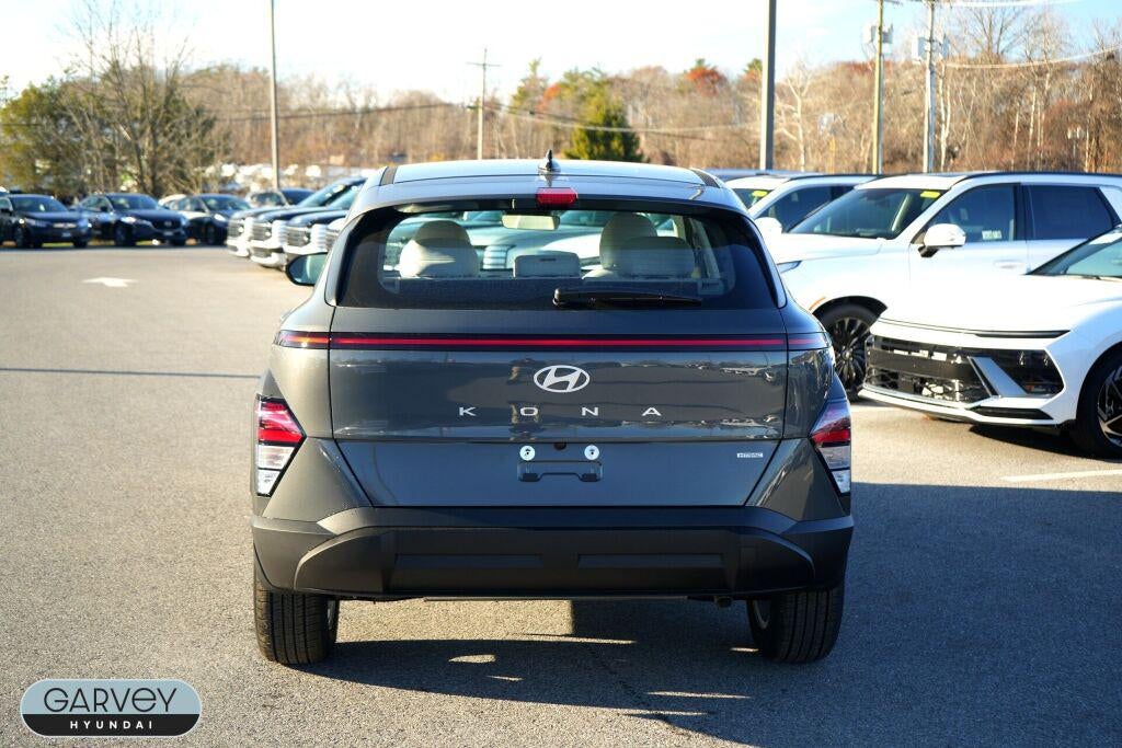 2026 Hyundai KONA SE