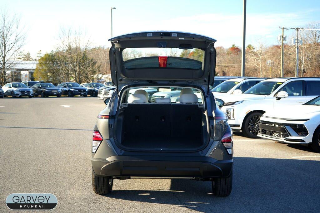 2026 Hyundai KONA SE