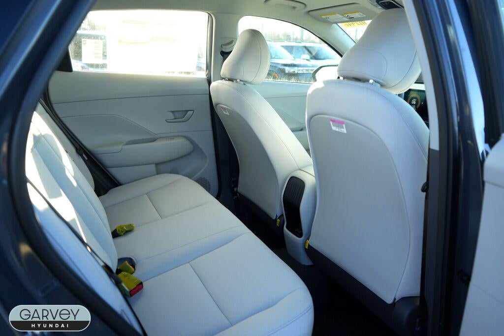 2026 Hyundai KONA SE