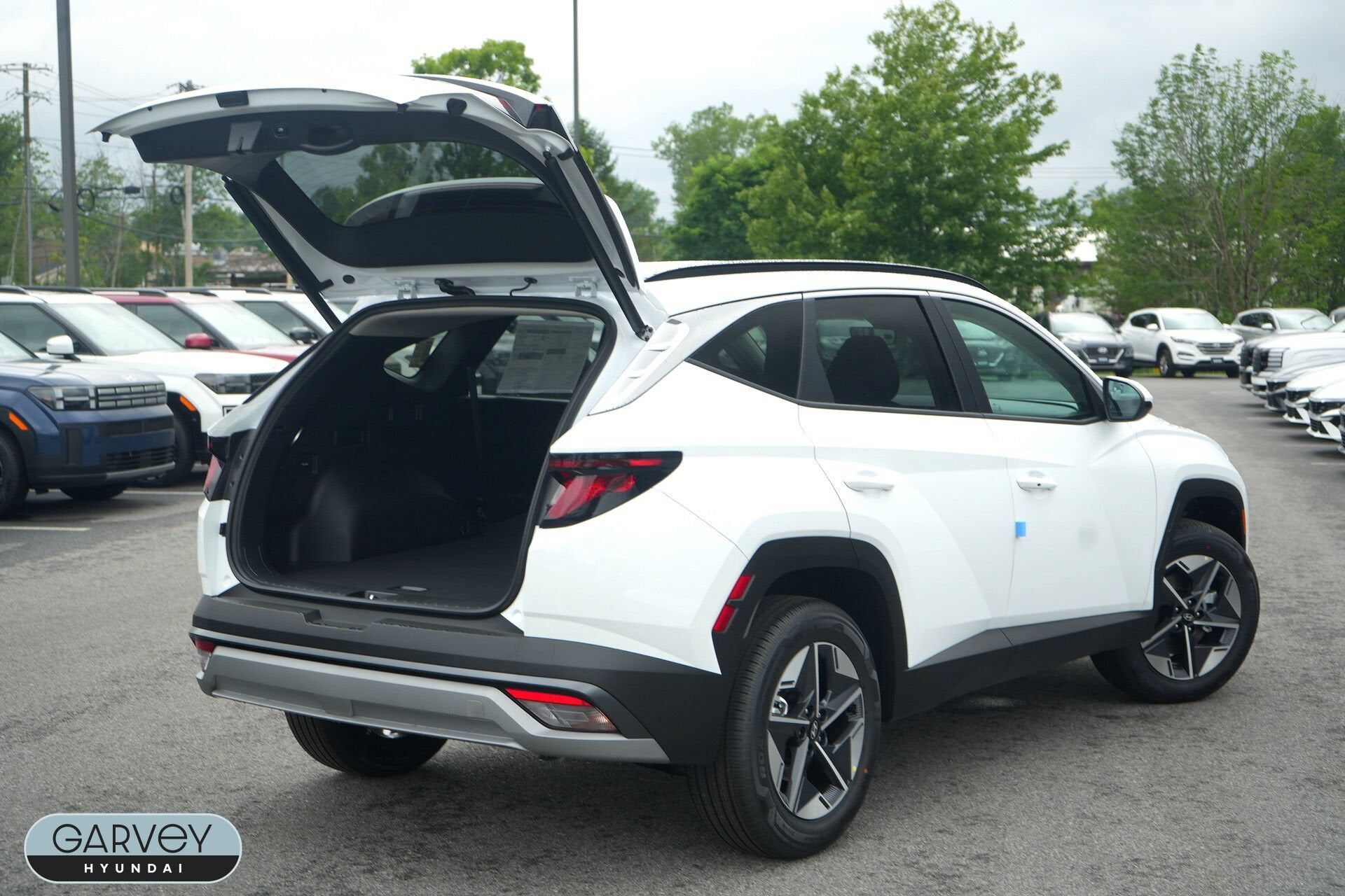 2026 Hyundai TUCSON HYBRID SEL