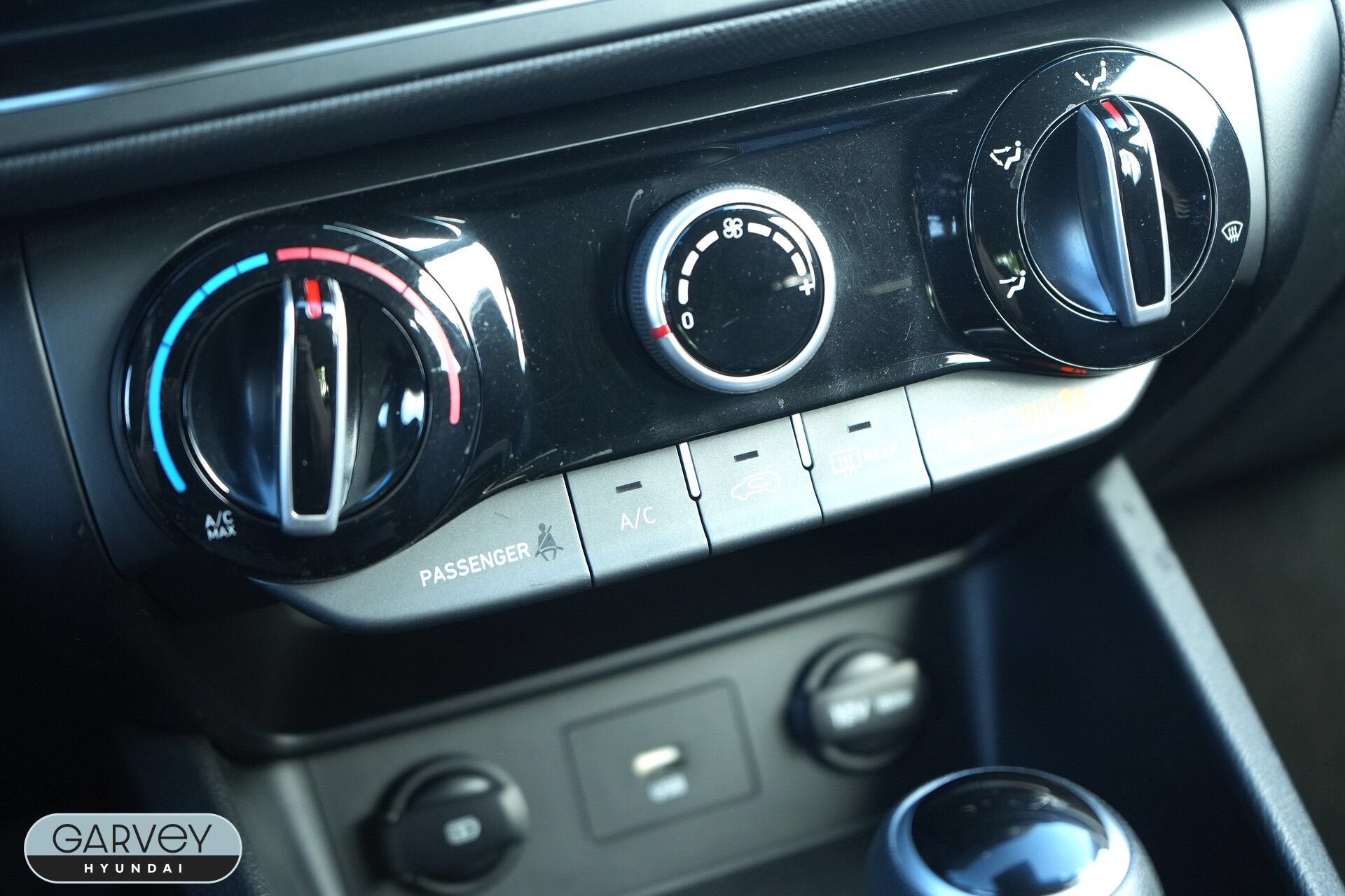 2022 Hyundai KONA SE