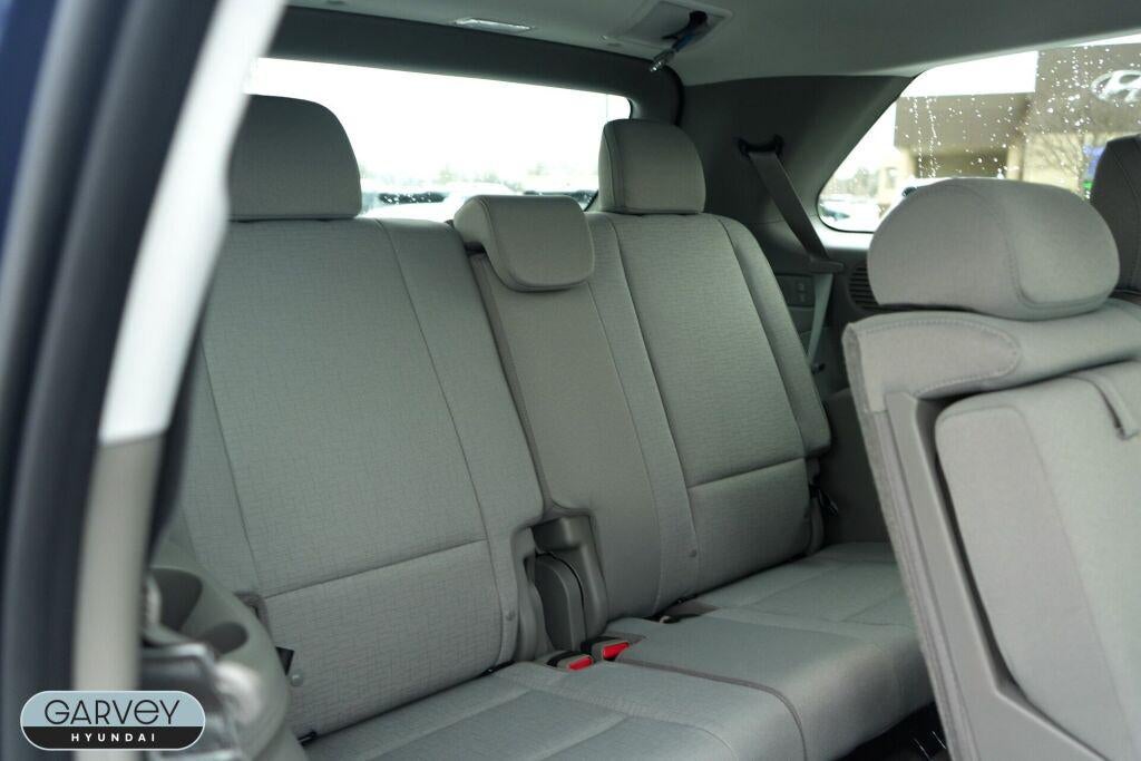 2026 Hyundai PALISADE SE