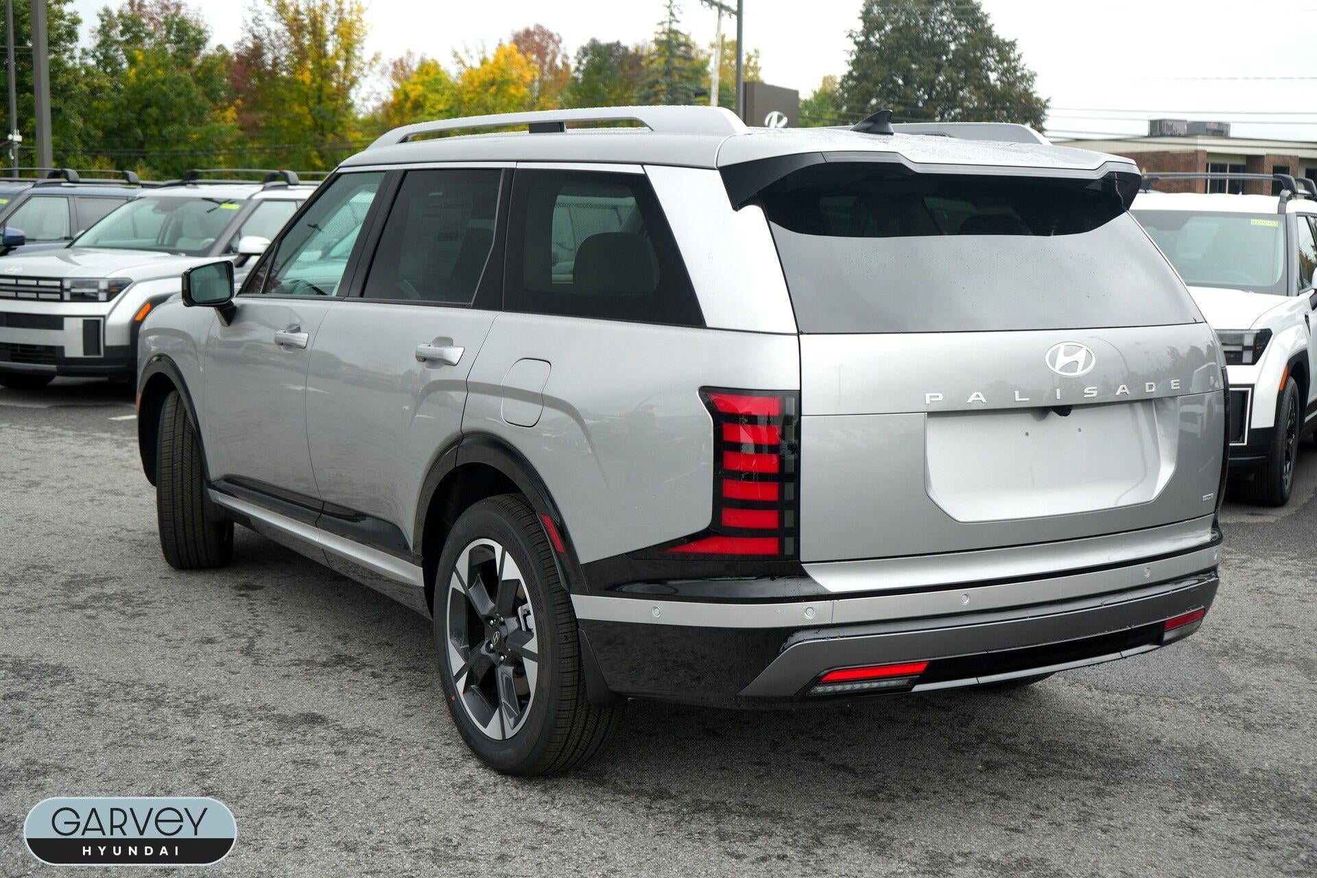 2027 Hyundai PALISADE Limited 8P