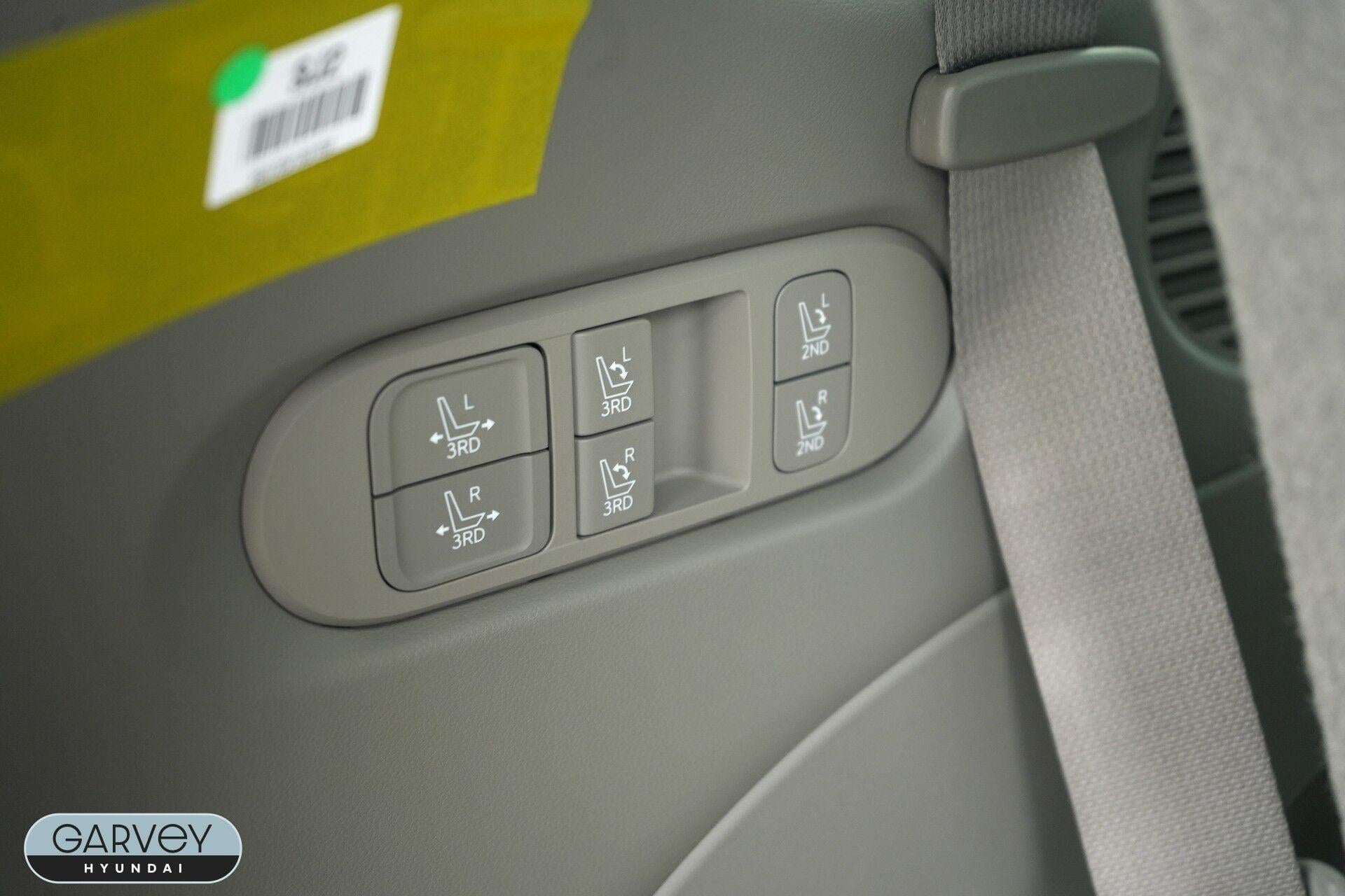 2027 Hyundai PALISADE Limited 8P