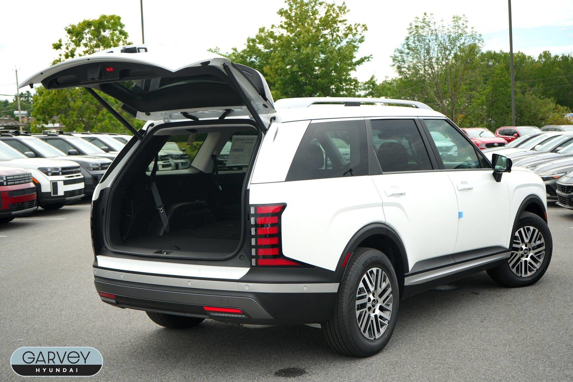 2027 Hyundai PALISADE SEL Premium 8P