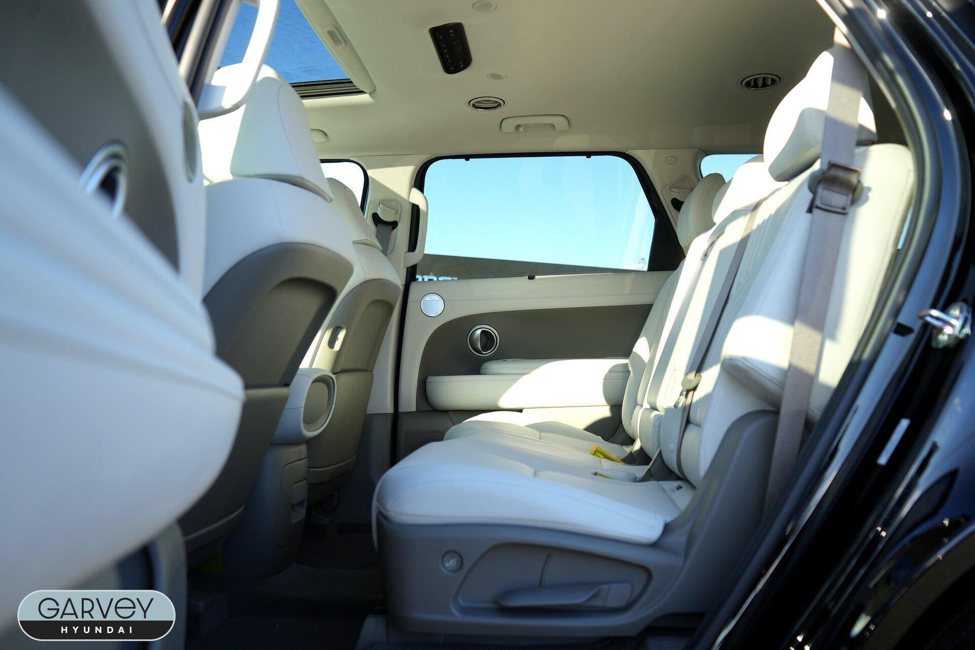 2027 Hyundai PALISADE SEL Premium 8P