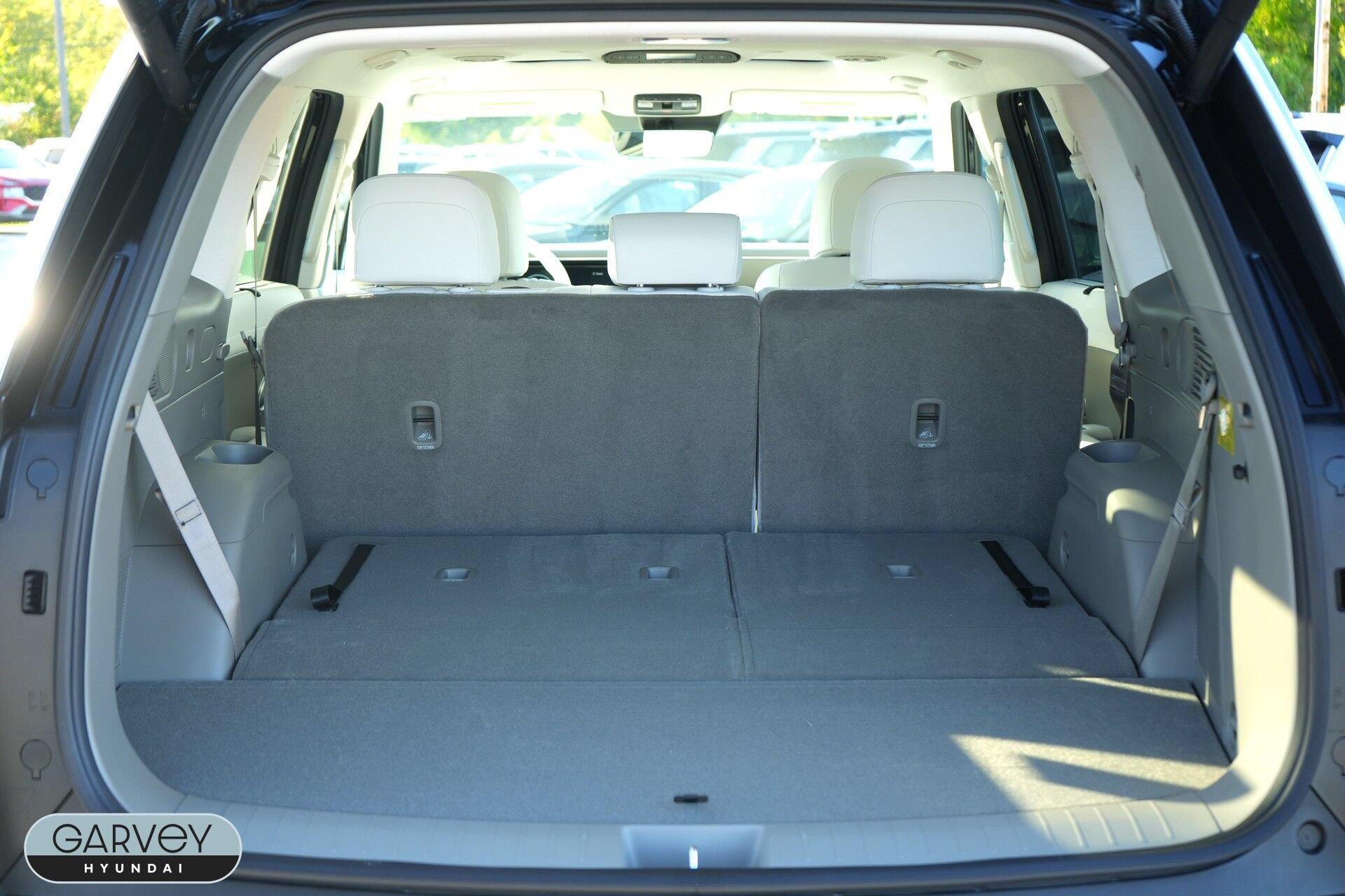 2027 Hyundai PALISADE SEL Premium 8P