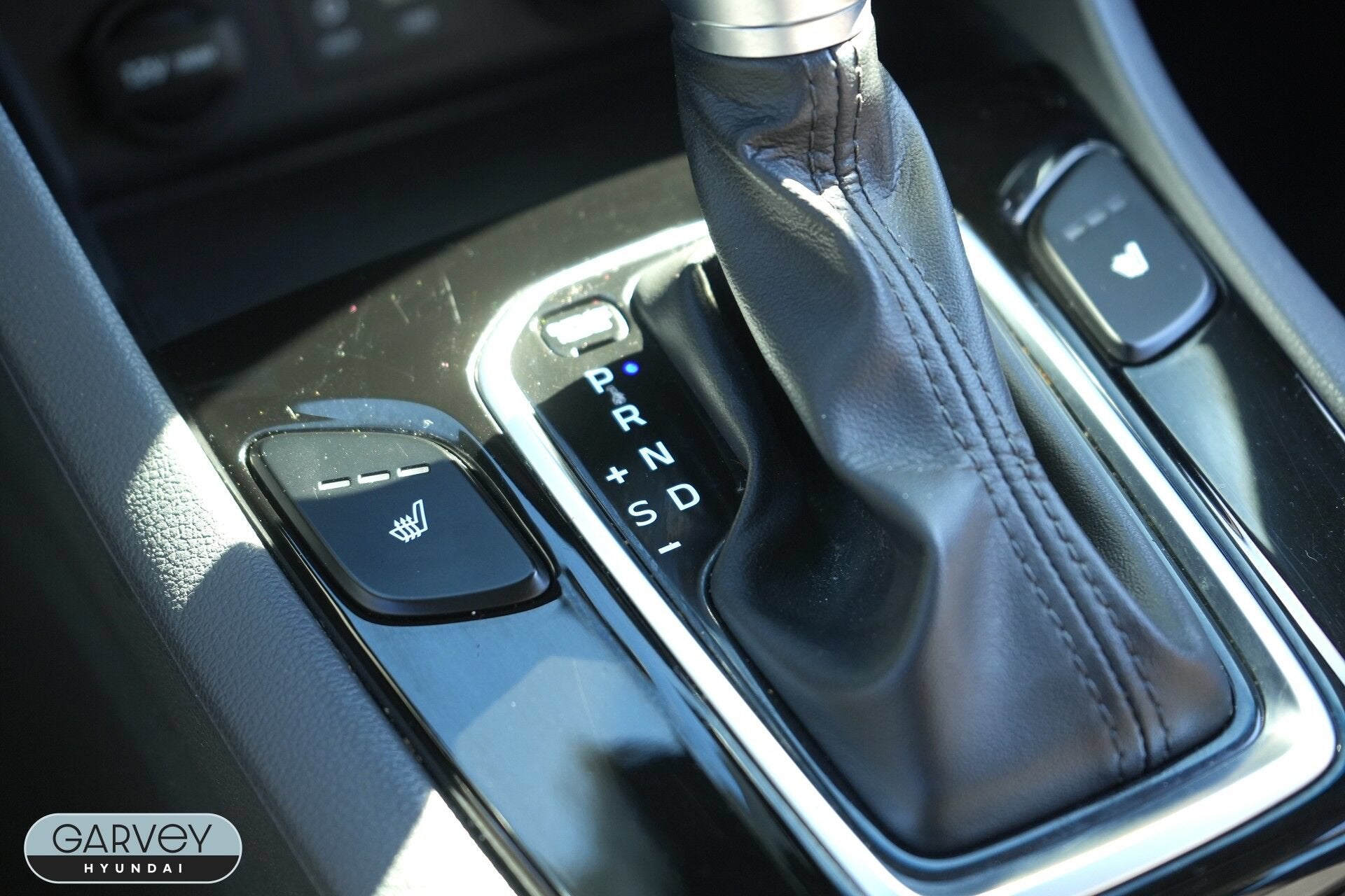 2019 Hyundai IONIQ HYBRID SEL