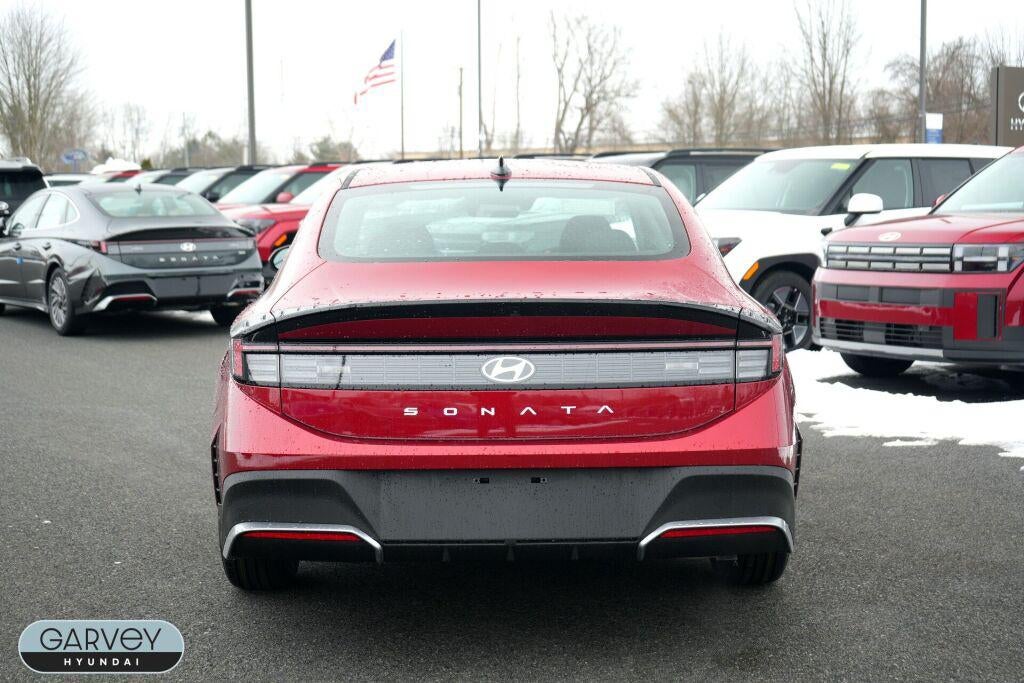 2026 Hyundai SONATA SE