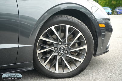 2022 Hyundai SONATA Limited